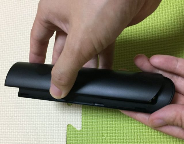 Fire TV Stick リモコン 開け方